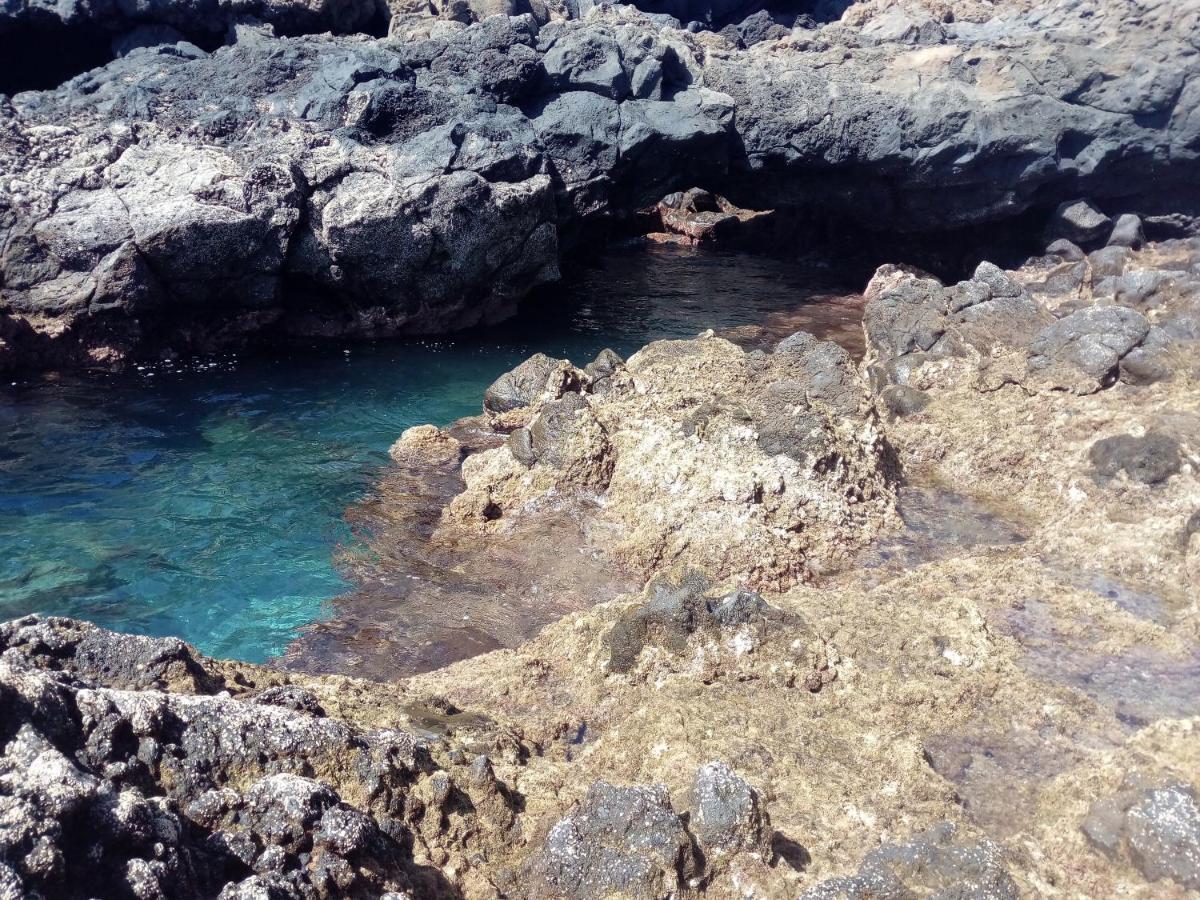 Casa De Los Pajaritos. Charco del Palo Luaran gambar