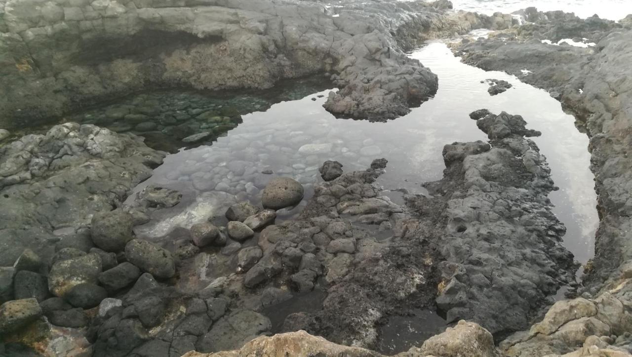 Casa De Los Pajaritos. Charco del Palo Luaran gambar